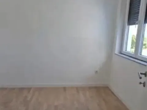 Prodaja, četvorosoban stan, 200m², Sremska Kamenica, Petrovaradin - image 11