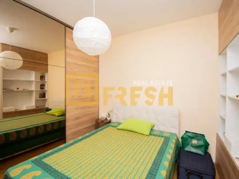 Izdavanje, dvosoban stan, 70m², Blok 9, Podgorica - image 9