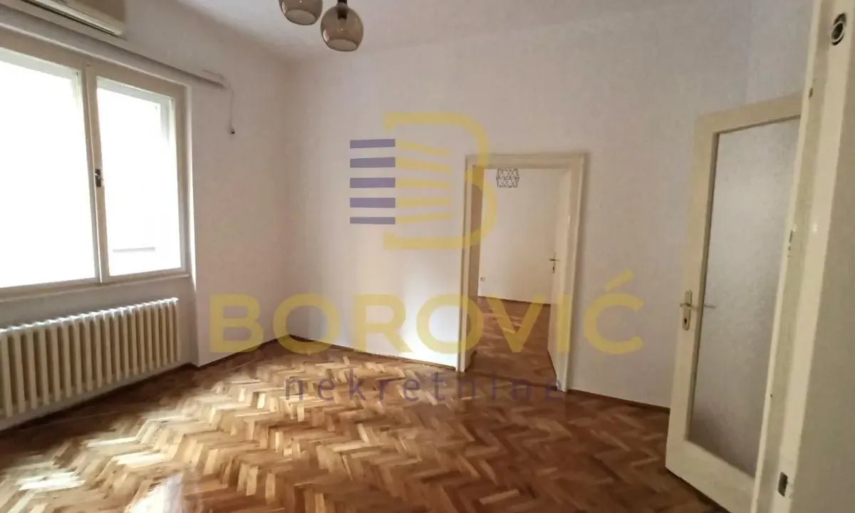 Rent, three bedroom apartment, 63m², Skadarlija, Beograd