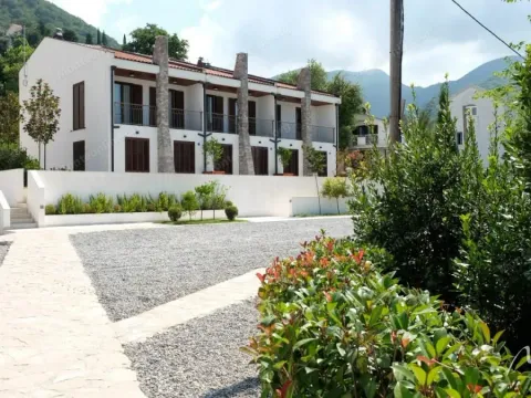 Sale, one bedroom apartment, 55m², Donja Lastva, Tivat - image 3