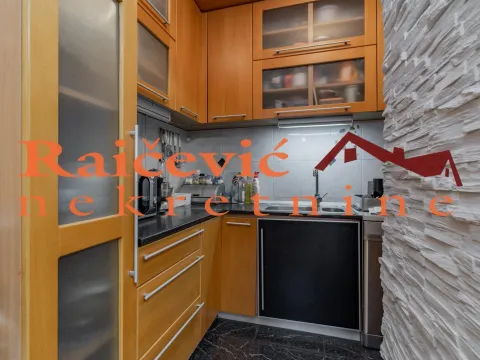 Sale, four bedroom apartment, 202m², Savski Venac, Beograd - image 6