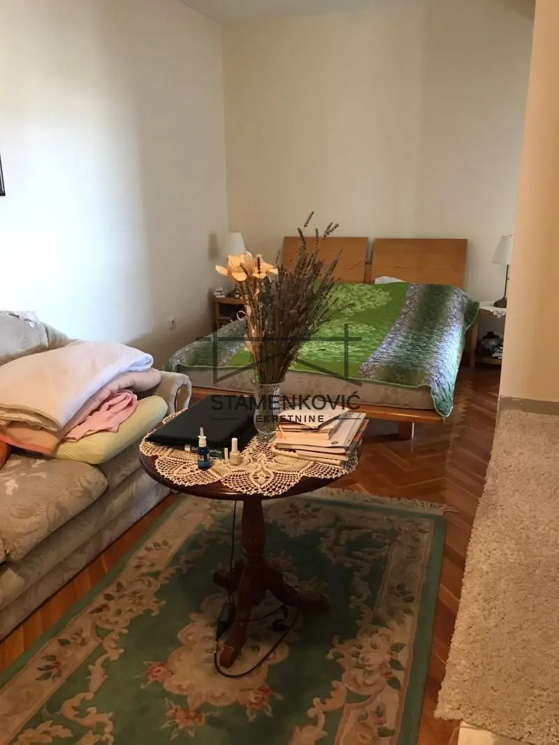 Prodaja, četvorosoban stan, 148m², Centar, Novi Sad
