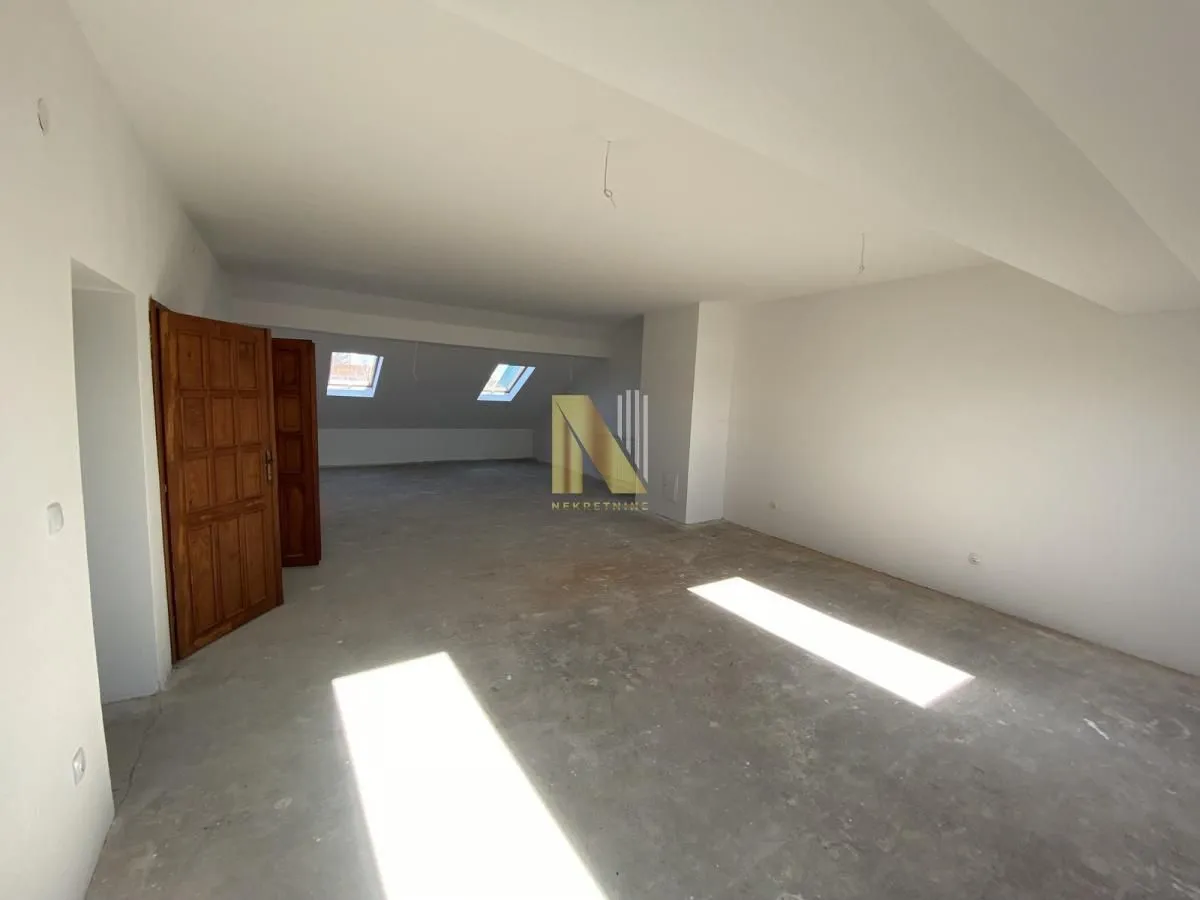 Prodaja, kuća, 324m², Telep, Novi Sad Sve Podlokacije