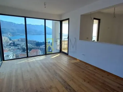 Prodaja, trosoban stan, 184m², Bečići, Budva - image 5