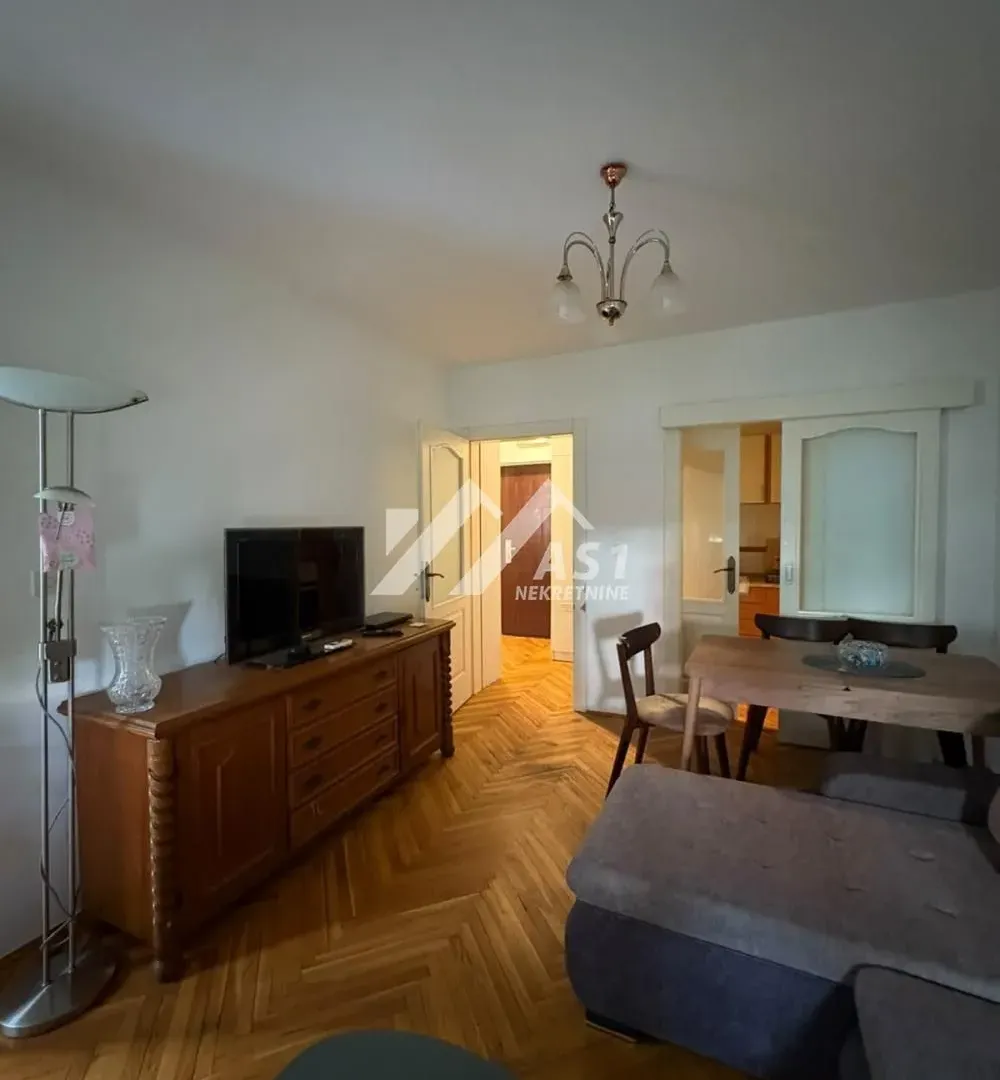 Izdavanje, dvosoban stan, 51m², Grbavica, Novi Sad Sve Podlokacije