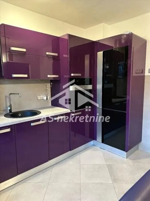 Izdavanje, dvosoban stan, 63m², Sarajevska, Beograd