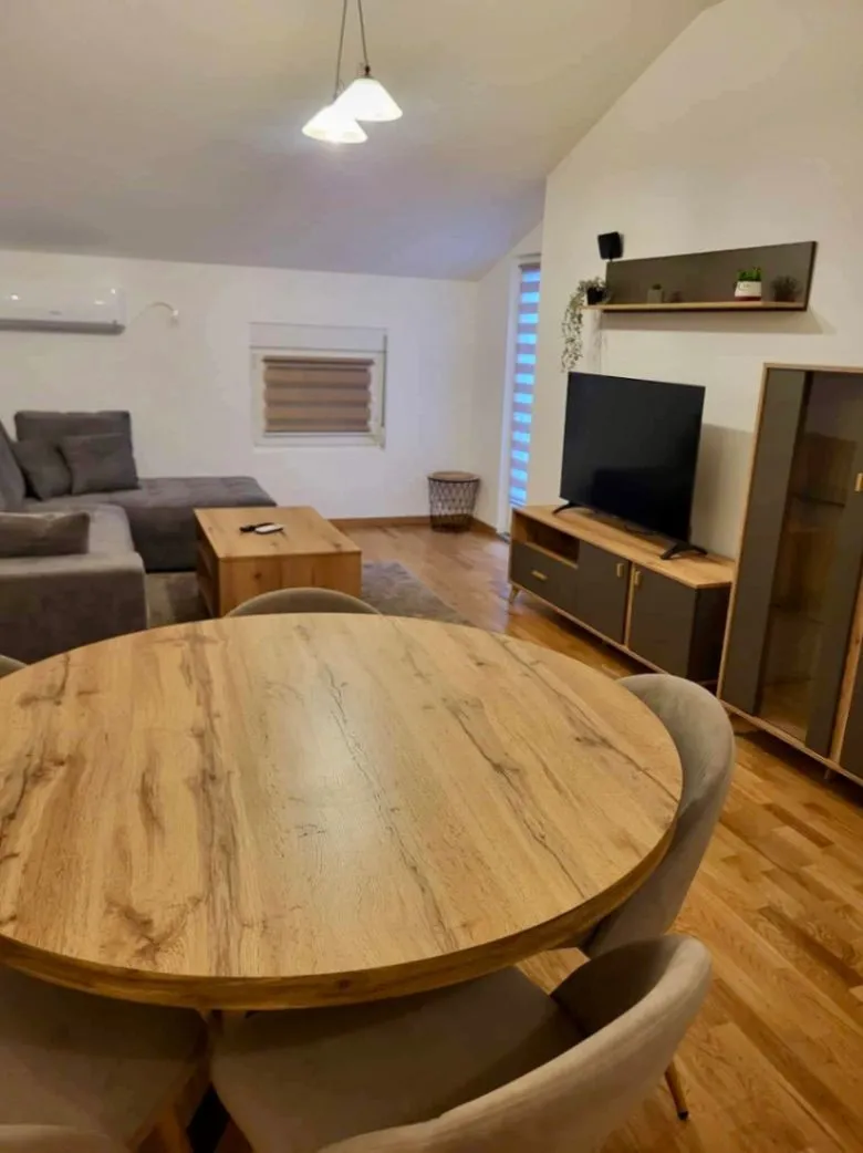 Izdavanje, jednosoban stan, 42m², Zagorič, Podgorica