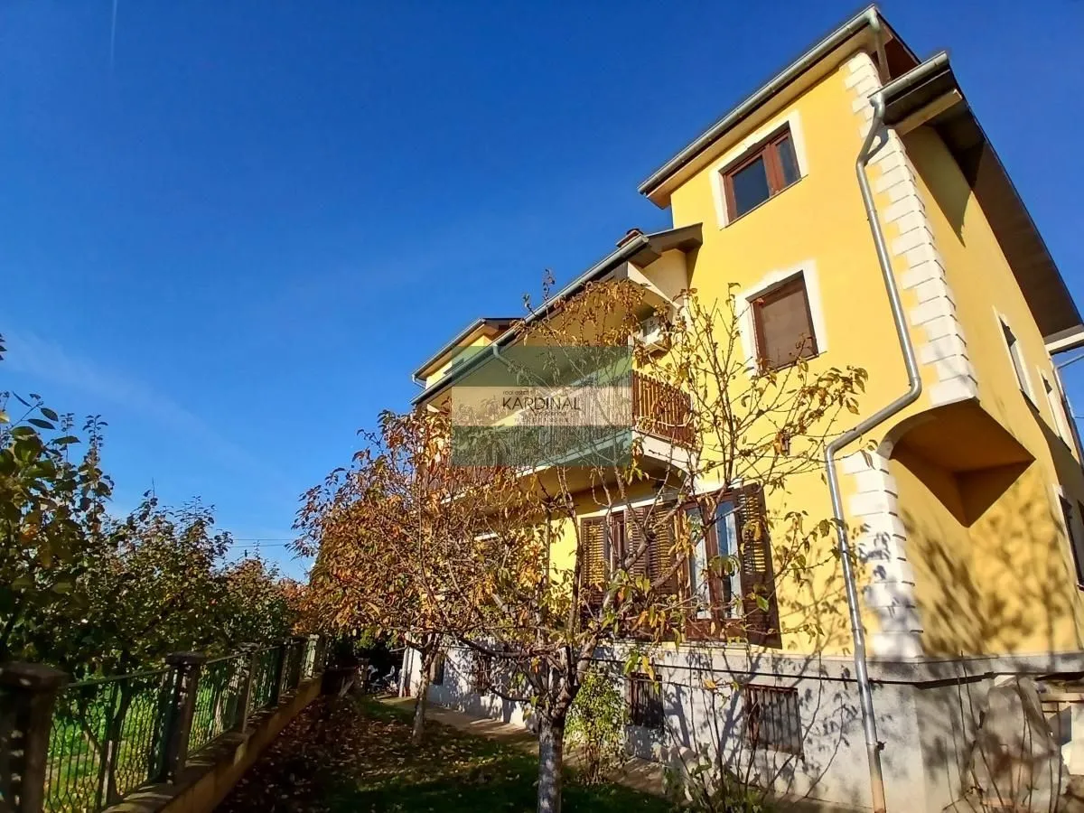 Prodaja, kuća, 440m², Centar, Jagodina