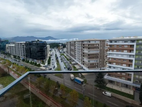 Izdavanje, četvorosoban stan, 127m², Master Kvart, Podgorica - image 17