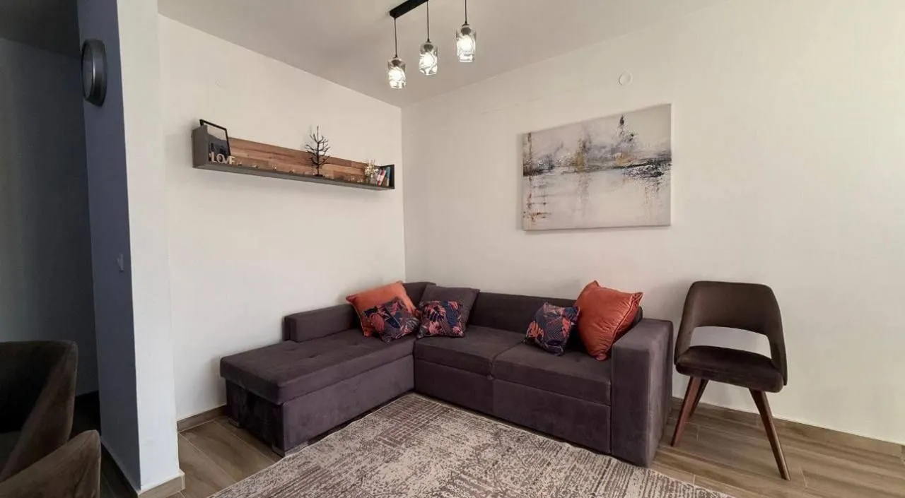 Rent, one bedroom apartment, 40m², Centar, Budva