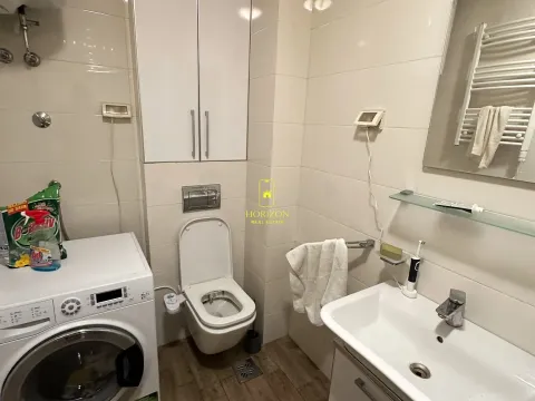 Prodaja, dvosoban stan, 71m², City Kvart, Podgorica - image 10