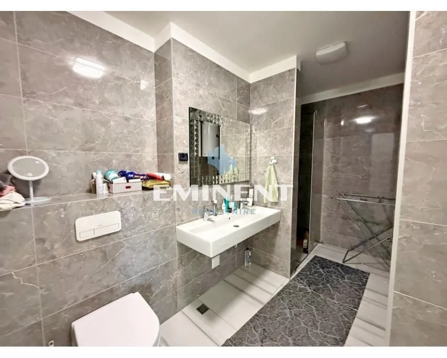 Sale, four bedroom apartment, 128m², Novi Beograd Blok 67, Novi Beograd Sve Podlokacije
