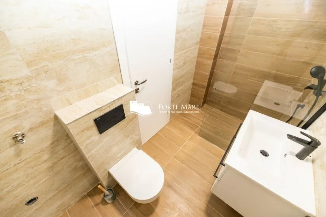 Prodaja, dvosoban stan, 109m², Đenovići, Herceg Novi