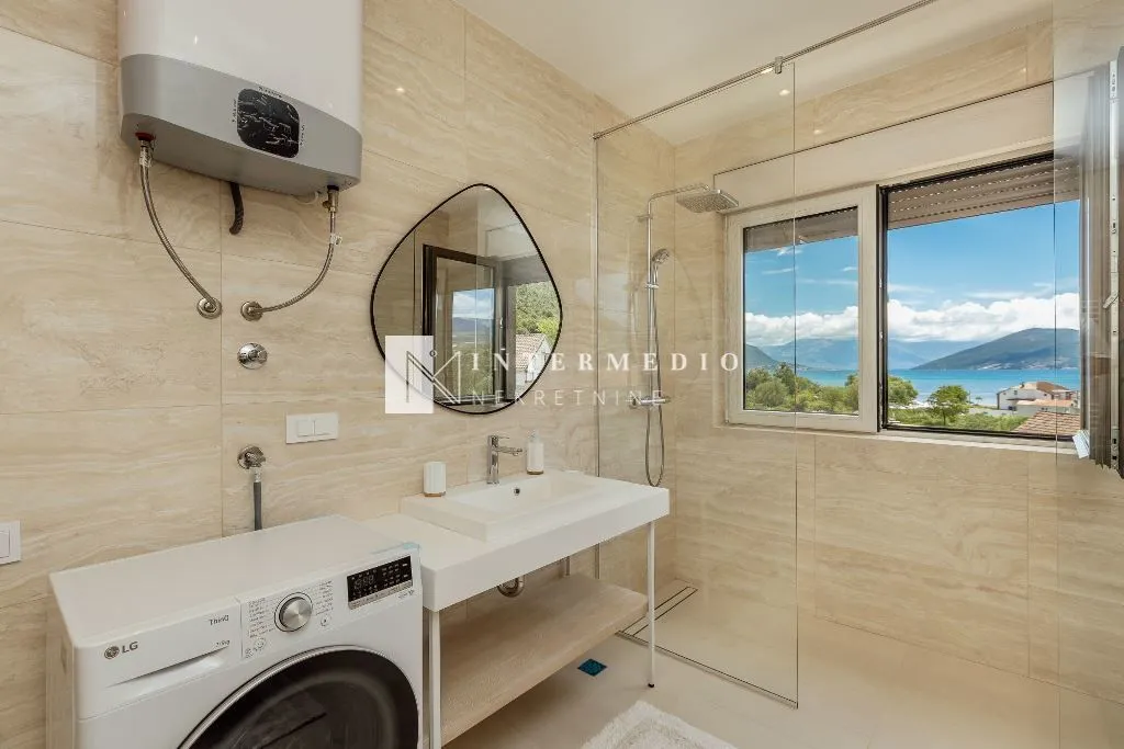 Prodaja, jednosoban stan, 92m², Igalo, Herceg Novi