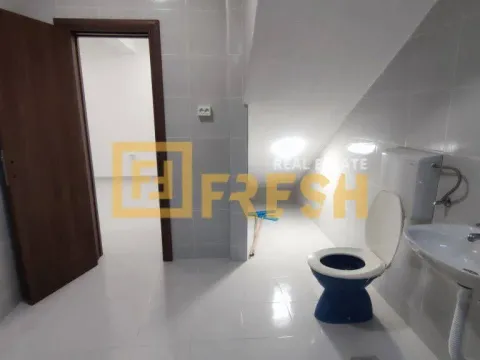 Rent, office space, 144m², Tološi, Podgorica - image 8