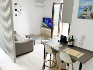 Izdavanje, jednosoban stan, 50m², Centar, Tivat - image 8