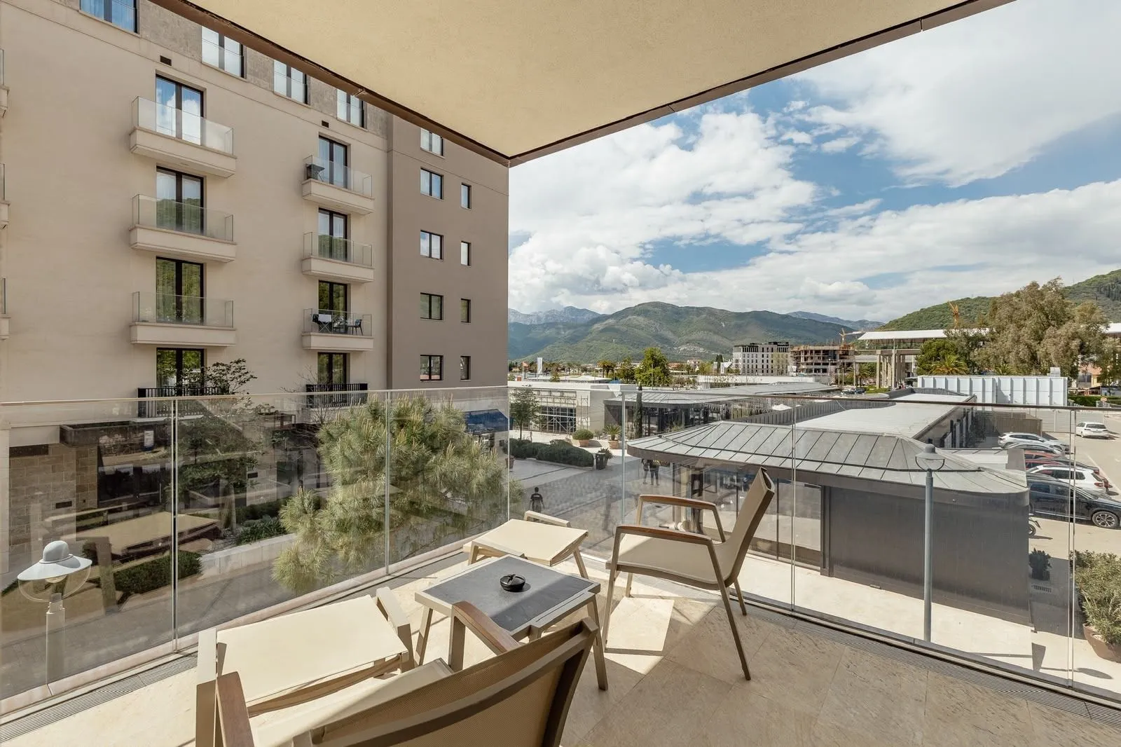 Rent, one bedroom apartment, 74m², Porto Montenegro, Tivat