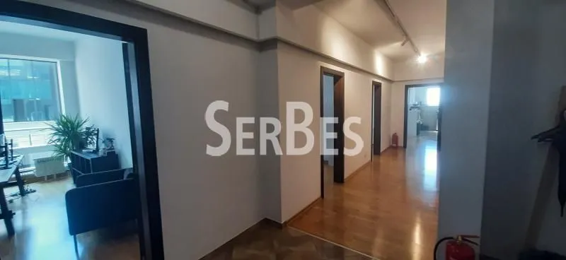 Rent, office space, 312m², Bulevar Oslobodjenja, Novi Sad Sve Podlokacije