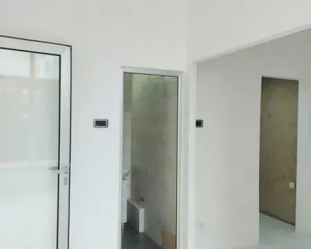 Izdavanje, poslovni prostor, 46m², Južni Bulevar, Vračar Sve Podlokacije - image 9