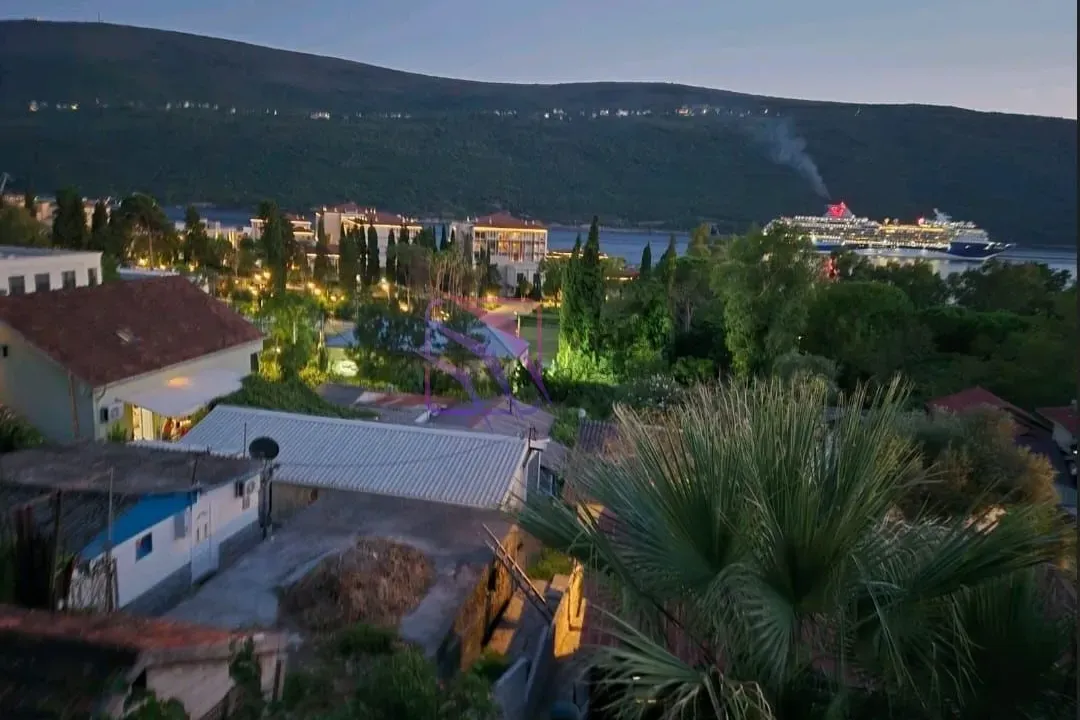 Sale, one bedroom apartment, 44m², Kumbor, Herceg Novi