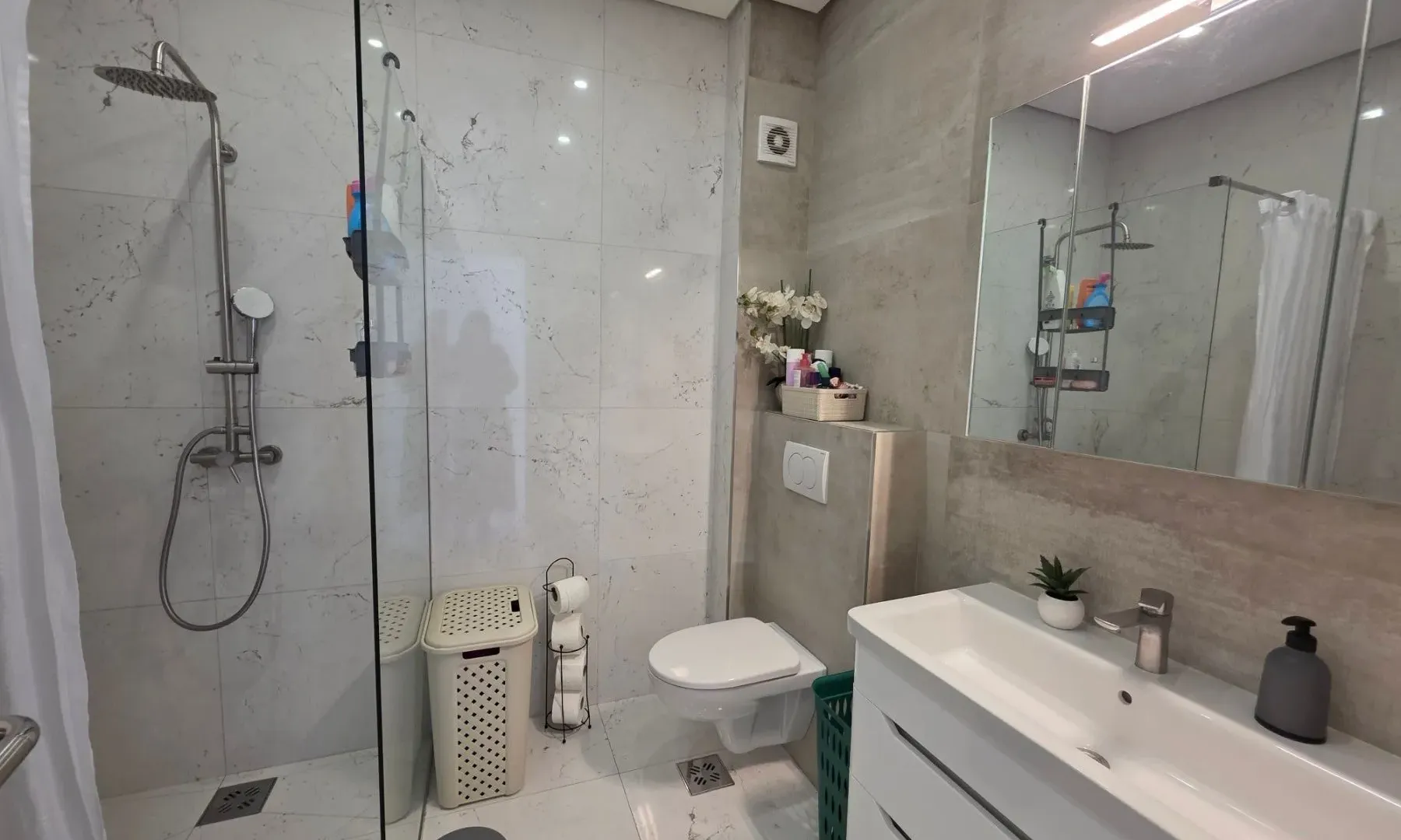 Prodaja, dvosoban stan, 91m², Budva, Crna Gora