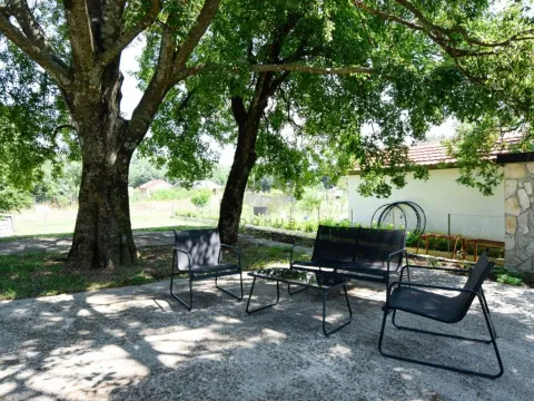 Izdavanje, kuća, 130m², Martinići, Danilovgrad - image 9