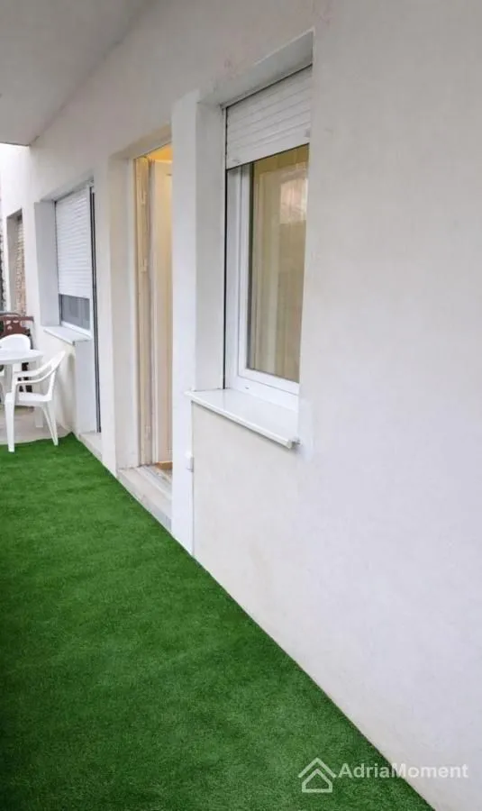 Prodaja, dvosoban stan, 53m², Kalimanj, Tivat