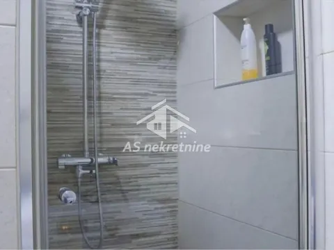 Izdavanje, dvosoban stan, 68m², Kalenić Pijaca, Vračar Sve Podlokacije - image 11