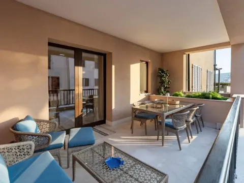 Sale, three bedroom apartment, 201m², Porto Montenegro, Tivat - image 19