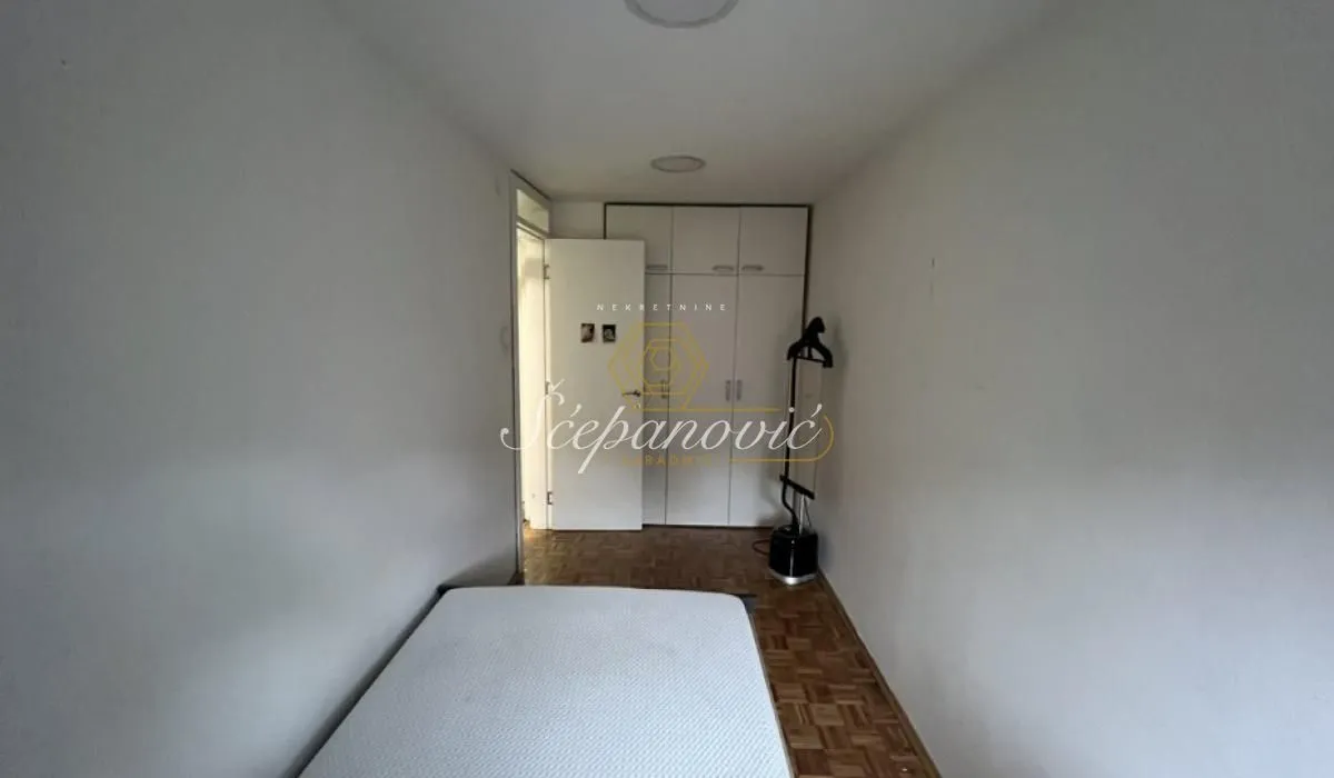 Prodaja, dvosoban stan, 61m², Bulevar Oslobodjenja, Novi Sad Sve Podlokacije