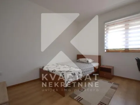 Rent, house, 200m², Dalmatinska ulica, Podgorica - image 15