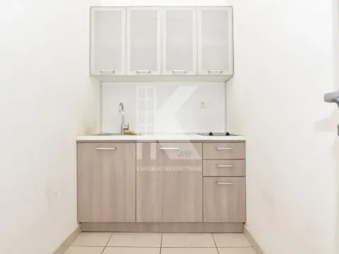 Izdavanje, poslovni prostor, 124m², Tološka šuma, Podgorica - image 8