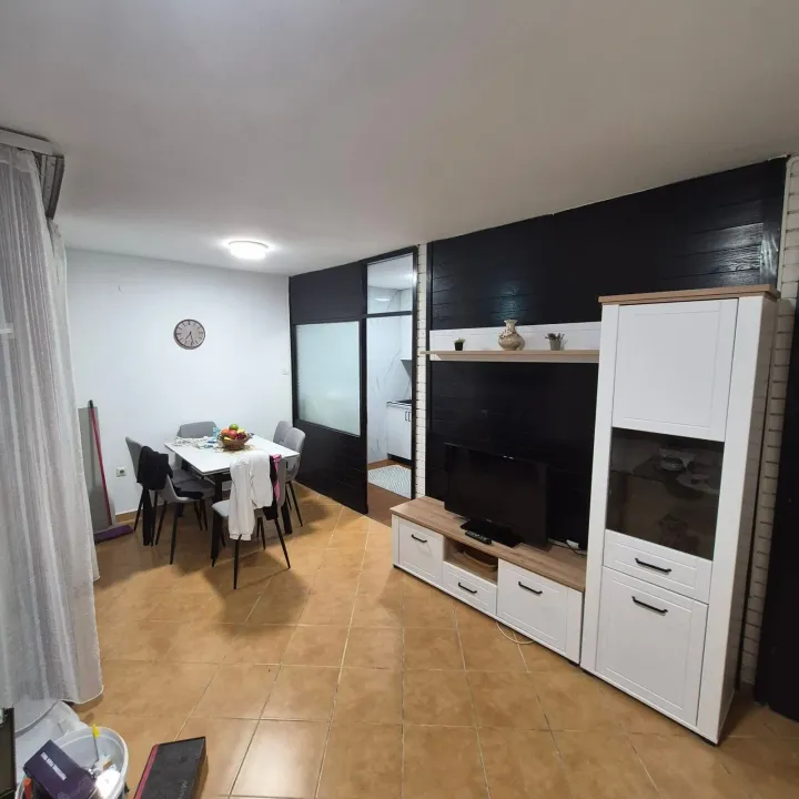 Rent, one bedroom apartment, 60m², Blok 5, Podgorica