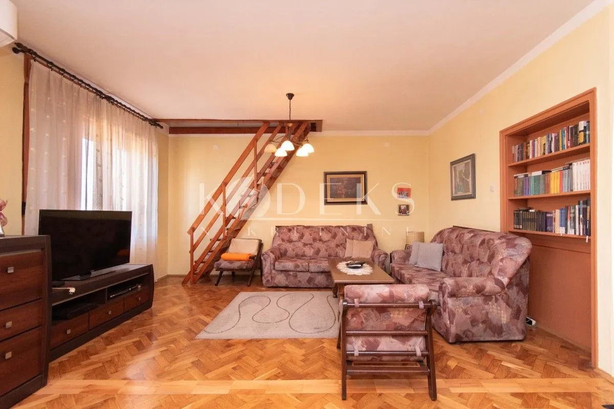 Prodaja, dvosoban stan, 122m², Centar, Podgorica