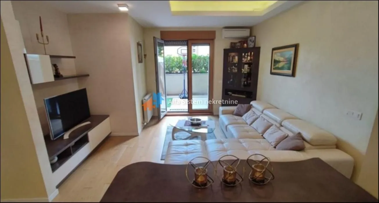 Prodaja, trosoban stan, 96m², Novi Beograd Blok 67, Novi Beograd Sve Podlokacije