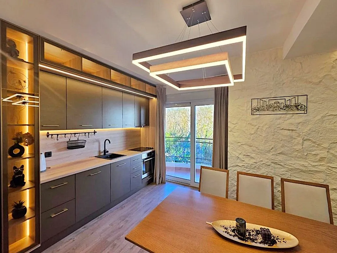 Prodaja, trosoban stan, 106m², Bečići, Budva