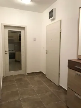 Izdavanje, dvosoban stan, 71m², Ljubović, Podgorica - image 10