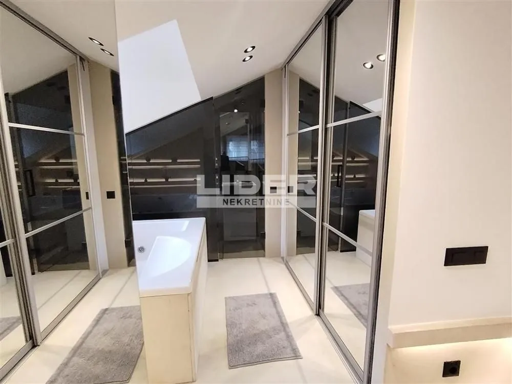 Izdavanje, dvosoban stan, 50m², Vračar Sve Podlokacije, Beograd