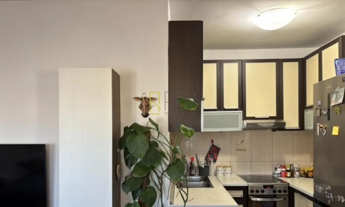 Prodaja, dvosoban stan, 61m², Tološi, Podgorica