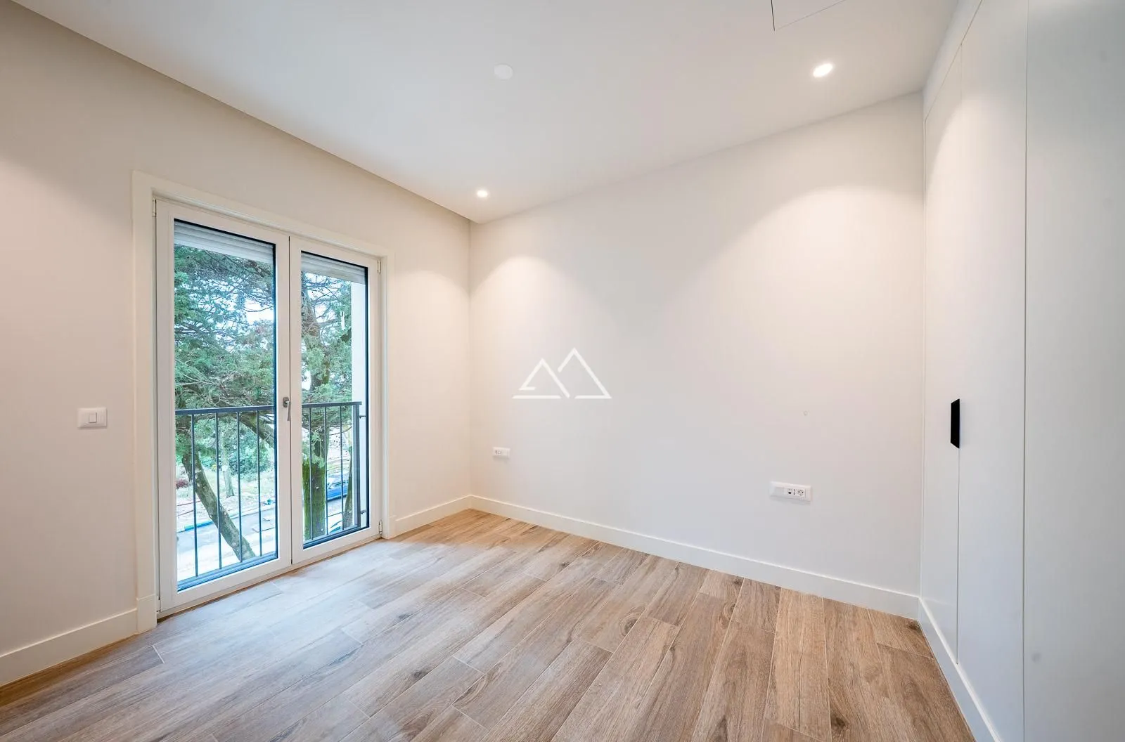 Prodaja, jednosoban stan, 65m², Luštica Bay, Tivat