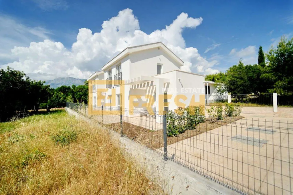 Sale, house, 400m², Bar, Crna Gora