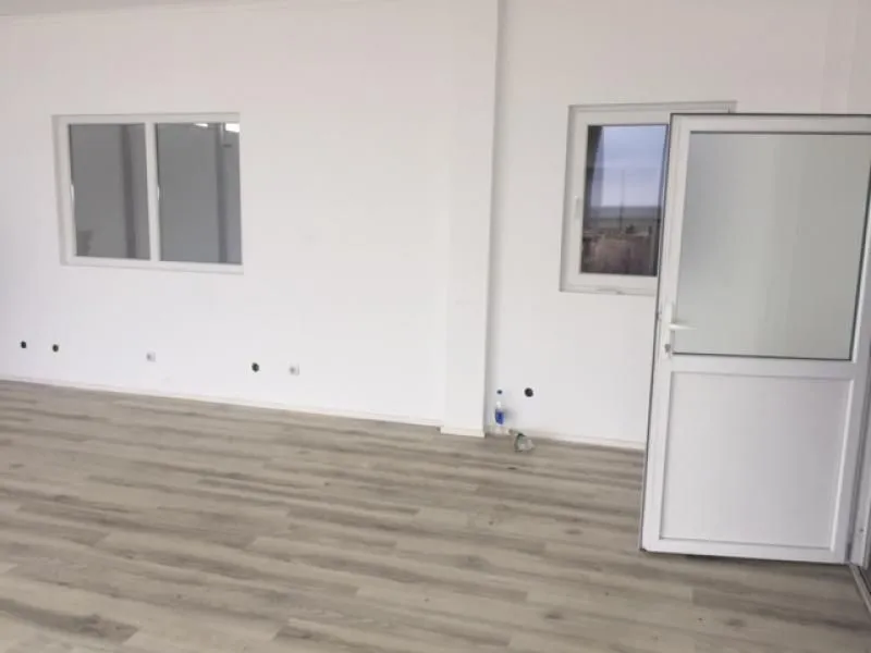 Rent, office space, 300m², Zemun Ugrinovci, Zemun Sve Podlokacije