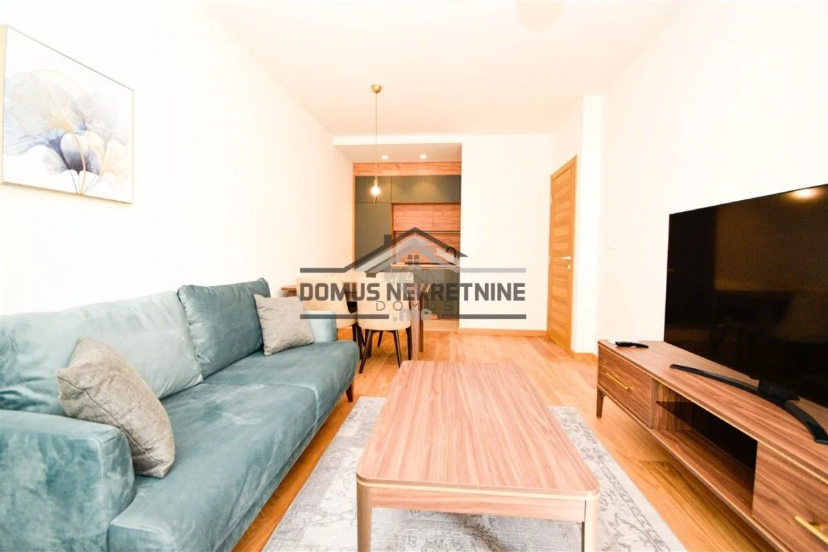 Izdavanje, jednosoban stan, 45m², New City, Podgorica