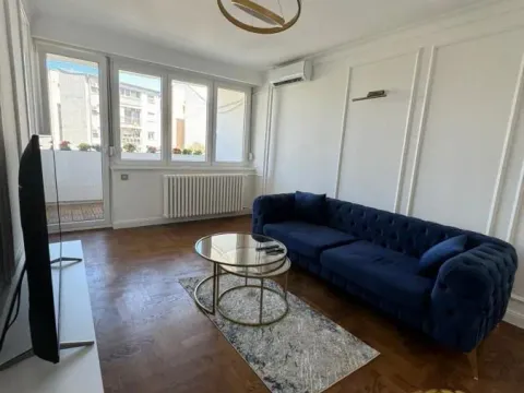 Rent, two bedroom apartment, 53m², Crveni Krst, Beograd - image 2