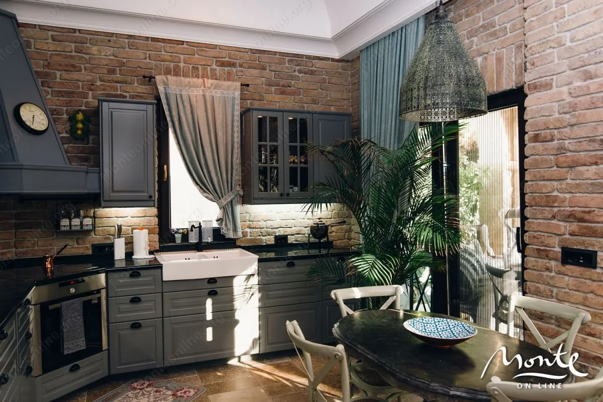 Sale, house, 550m², Reževići, Budva