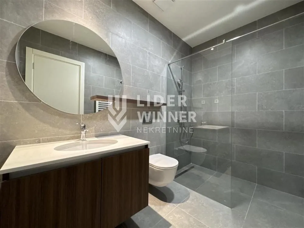 Sale, three bedroom apartment, 79m², Savski Venac, Beograd