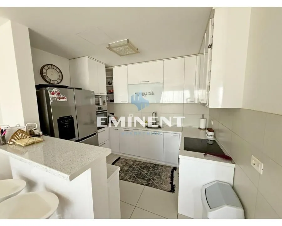 Sale, four bedroom apartment, 128m², Novi Beograd Blok 67, Novi Beograd Sve Podlokacije