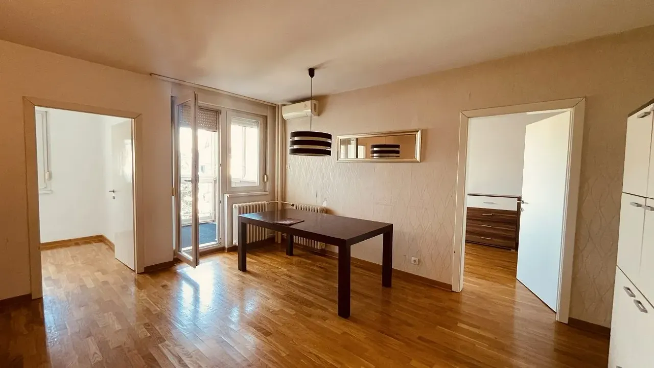 Izdavanje, trosoban stan, 66m², Voždovac Sve Podlokacije, Beograd