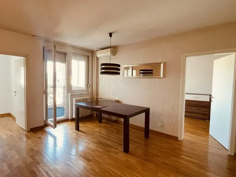Stan in Voždovac Sve Podlokacije