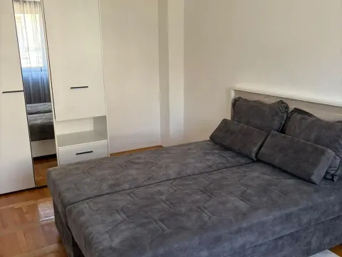 Izdavanje, jednosoban stan, 45m², Zlatica, Podgorica - image 6